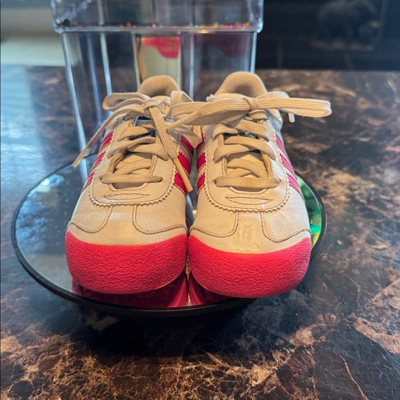 Adidas Samoa Pink and White Sneakers - Toddlers Size 7 - Picture 2 of 9